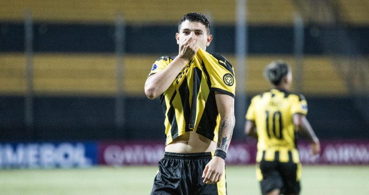 Peñarol, ganó y sigue invicto.