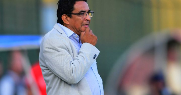 Cerro Largo y la llamada polémica de su DT suspendido