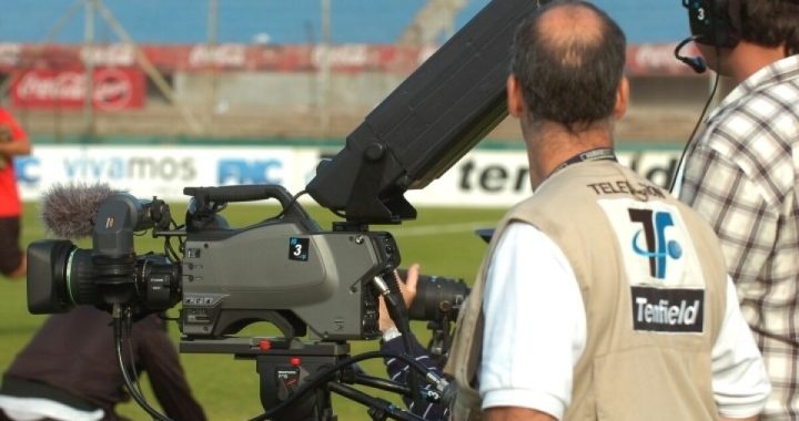 Los clubes reciben solo 16 de 60 millones por derechos televisivos.