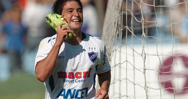 Nacional se sigue reforzando: oficializó a Matías de los Santos y presentó a Nicolás Lodeiro