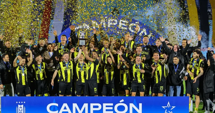 Peñarol rompió la sequía y se consagró campeón del Intermedio tras vencer a Nacional por penales