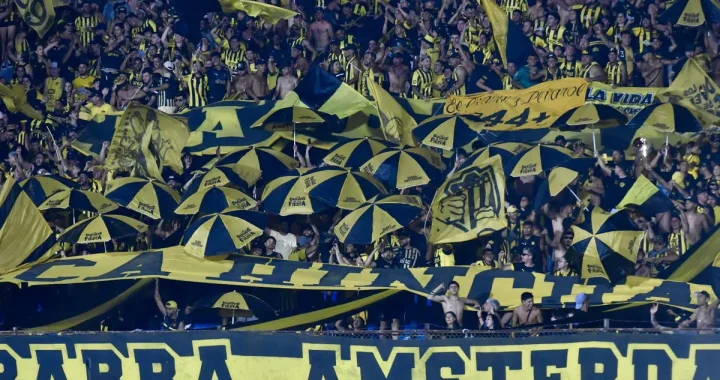 Peñarol recibió una nueva sanción tras el partido ante Plaza Colonia en el Campeón del Siglo